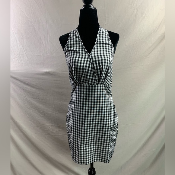 Gingham Print Backless Halter Neck Dress - Picture 5 of 6